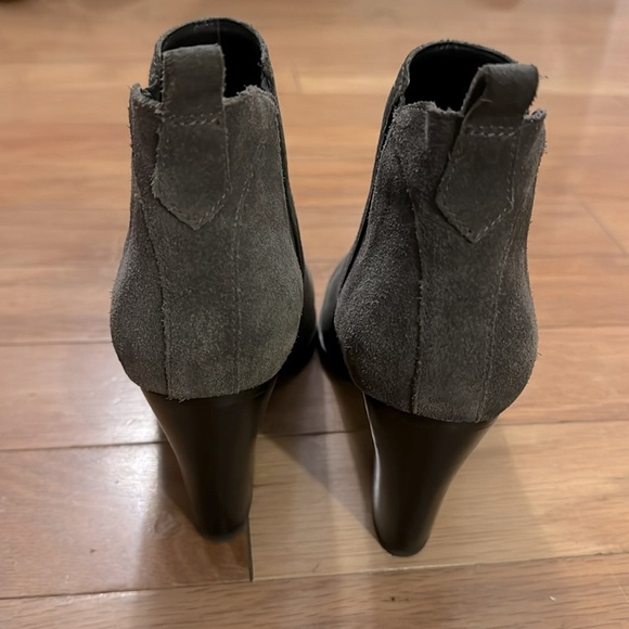 Marc Fisher | gray | block heel | suede ankle boots | size 6.5 | slip on - Picture 4 of 7